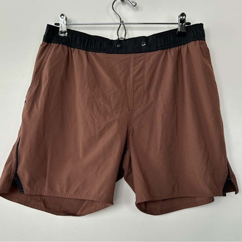 Vuori Trail mens lined 6.5” Terracotta shorts